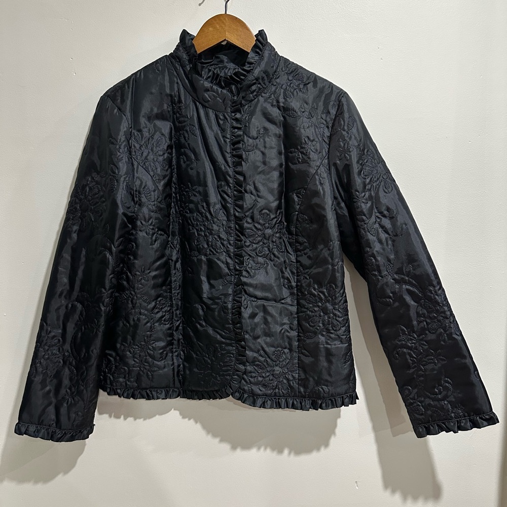 NORTHERN REFLECTIONS Black Quilt Embroider Ruffle Trim Lightweight Jacket Size L